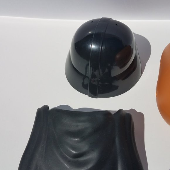 MR. POTATO HEAD - DARTH TATER (VADER) - Picture 9 of 10